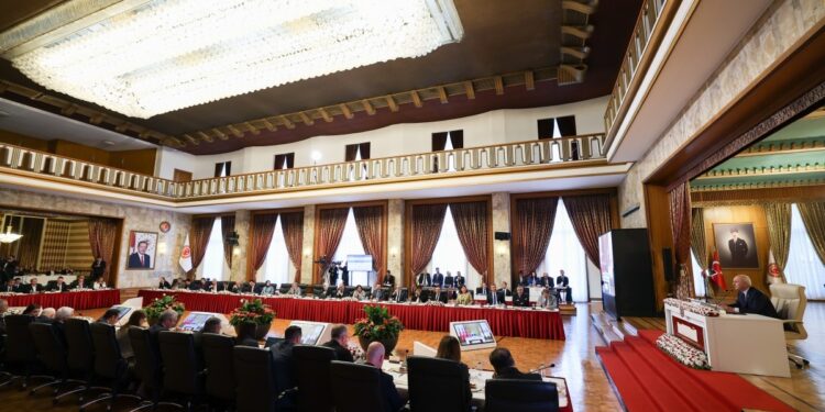 İş İnsanları Meclis komisyonunda: Barış olursa yatırım yüzde 50 artar