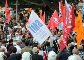 Şiddete maruz kalanlar ‘direnme’ iddiasıyla hakim karşısında