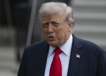 Trump’tan film tarifesi