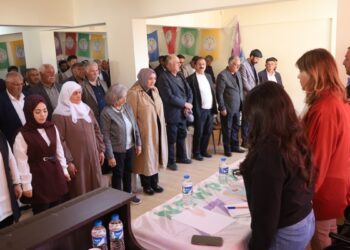 ‘Kürtler valık mücadelesinden haklarını kazanma aşamasına geçti’