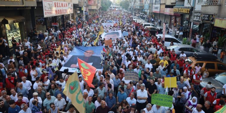Kurum temsilcilerinden AK Bakanlar Komitesi yorumu: Komisyon hızlı ve etkili adım atmalı