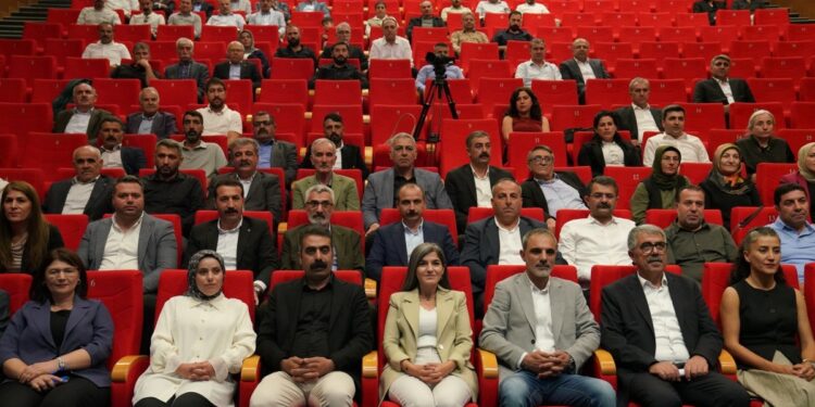 GABB Toplantısı: Kayyım atanan belediyeler iade edilmeli