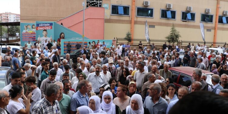 Celile Türk ve Rıdvan Çelenk’in taziyelerine kitlesel yürüyüş