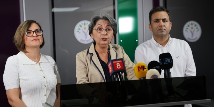 DEM Parti: Milyonlarca çocuk anadil eğitim hakkından mahrum