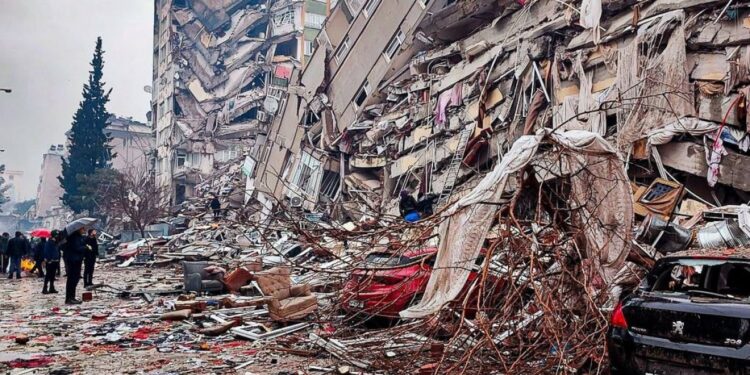 Eğitim Sen’den rapor: Depremin 30’uncu ayında eğitim hala yetersiz