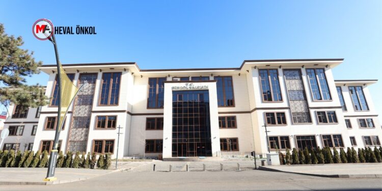 Valilik, köylerin bütçesini kutlamaya harcadı