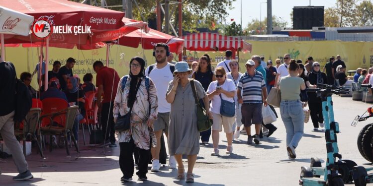 İstanbul sokakları: Barış olursa savaşa giden para halka gelir