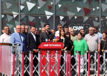 DEM Parti heyetinden CHP’ye dayanışma ziyareti