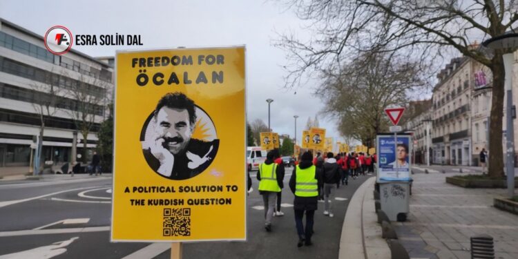 AK önünde eylem: ‘Umut hakkı’nı uygulayın