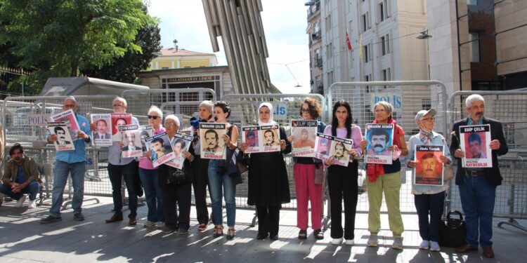 Cumartesi Anneleri: Hakikat Komisyonları ertelenemez bir zorunluluktur