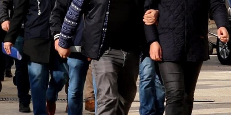 İzmir’de 5 ESP’li tutuklandı