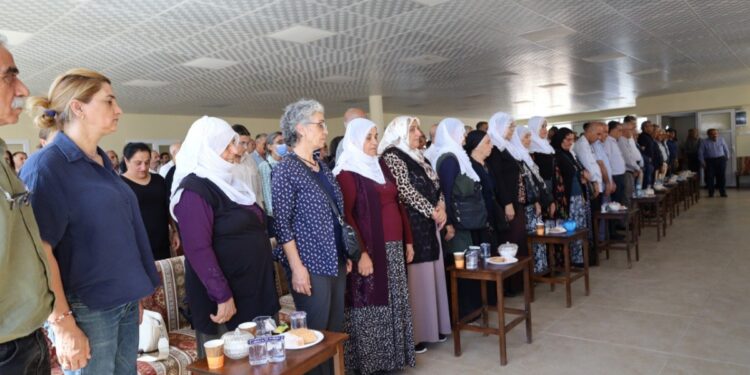 Günay Dinar’ın taziyesine kitlesel ziyaret