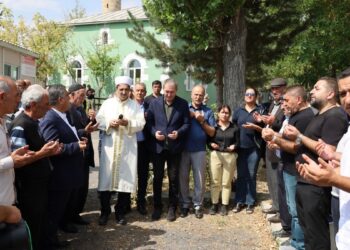 Bakırhan, amcasının taziyesine katıldı