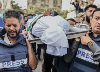 Gazze’de katledilen gazeteciler için küresel dayanışma