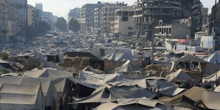 Gazze’de en az 37 Filistinli katledildi