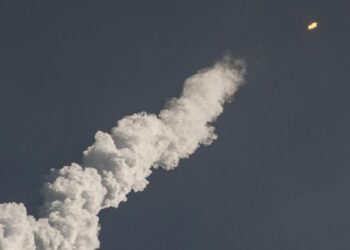 Yemen’den İsrail havaalanına füze atıldı