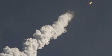 Yemen’den İsrail havaalanına füze atıldı