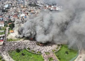 Nepal Başbakanı Sharma Oli istifa etti