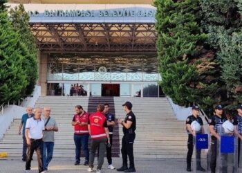 Bayrampaşa Belediyesi Başkanı dahil 20 kişi tutuklandı