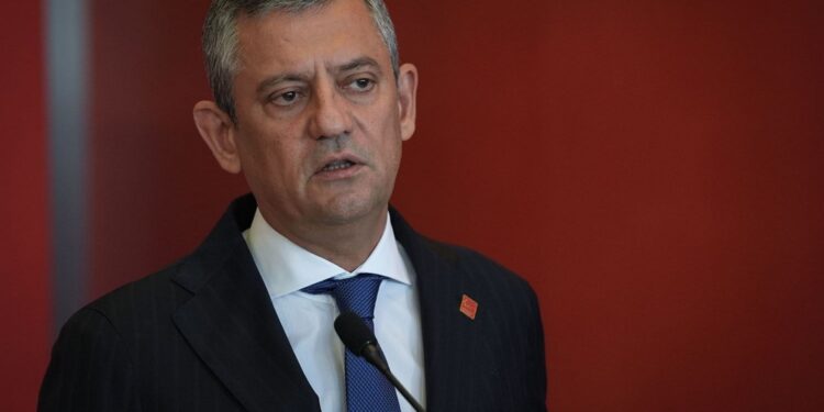 Özgür Özel: Kent uzlaşısı davası Türkiye için bir utançtır