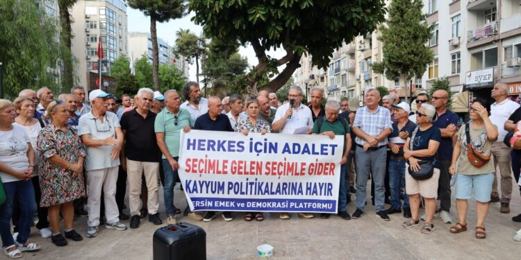CHP’ye kayyım atanmasına tepki: Darbedir