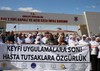 ‘İdare ve Gözlem Kurulları kapatılsın’