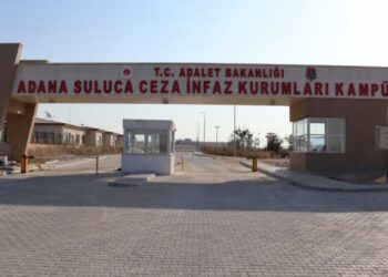 Tutsaklara kitap engeli: Kurum güvenliğini bozabilir