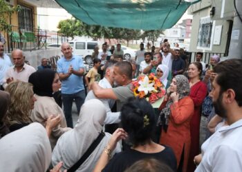 32 yılın ardından tahliye olan Esin’e ziyaret