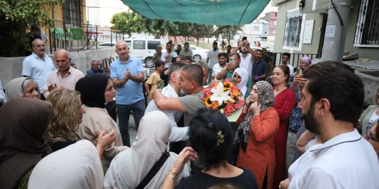 32 yılın ardından tahliye olan Esin’e ziyaret