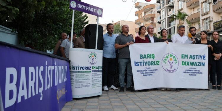 Şirnex’te ‘barış için imza kampanyası’ başlatıldı