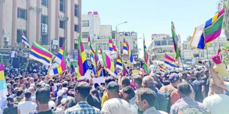 Süveydalılar kaçırılanların akıbetini sordu