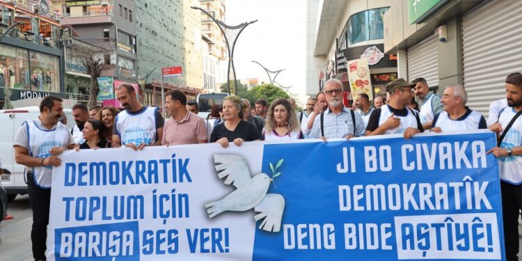 Polisin 1 Eylül yürüyüşüne saldırısı protesto edildi