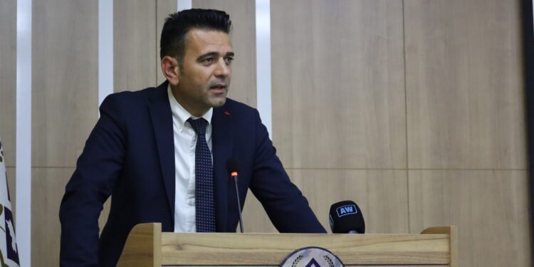 DADSAZ kongreye gitti: Dilimiz hukukun her alanını savunmaya yeter