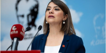 2002'de emekli ikramiyesiyle ev alan memur, bugün 42 metrekarelik bir evin 9,5 metrekaresine sahip olabiliyor