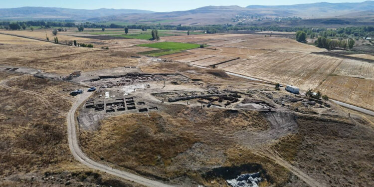 4 Bin Yıllık Sır: Hitit Krallığının Geleceği Kuş Falıyla Belirlenmiş