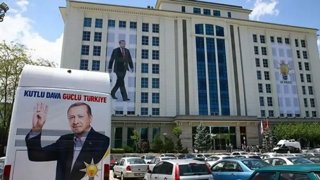 AKP'de İstifa Depremi! Görevden Ayrılan Belediye Başkanı Sayısı 7'ye Çıktı