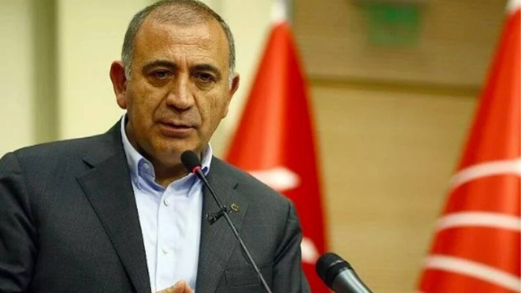 AKP’nin postalı oldun, cuntacı edasıyla buraya gelemezsin!