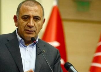 AKP’nin postalı oldun, cuntacı edasıyla buraya gelemezsin!