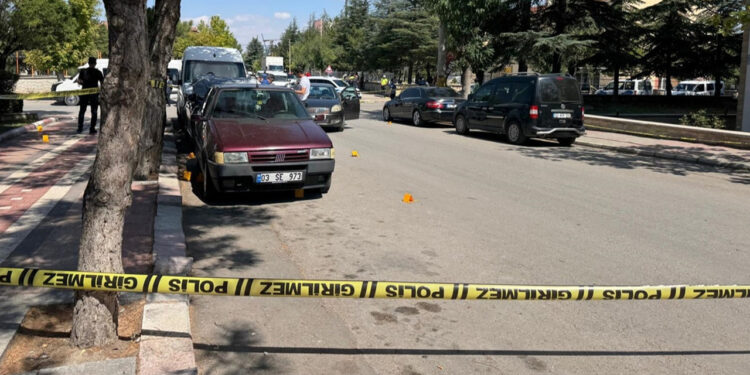 Afyonkarahisar'da Kan Donduran Olay! Ayrıldığı Eşi ile Kayınvalidesini Katletti, Baldızını Yaraladı