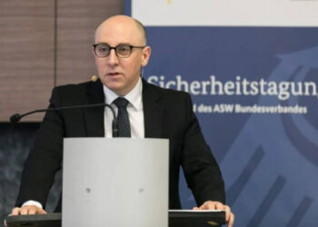 Almanya Tarihinde Bir İlk! Kritik Kurumun Başına Türk İsim Geçiyor