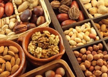 Antep fıstığı 1700, ceviz 1000 liraya satılıyor
