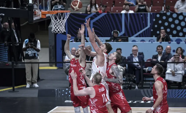 Avrupa Basketbol Şampiyonası: 12 Dev Adam 24 yıl sonra yarı finalde