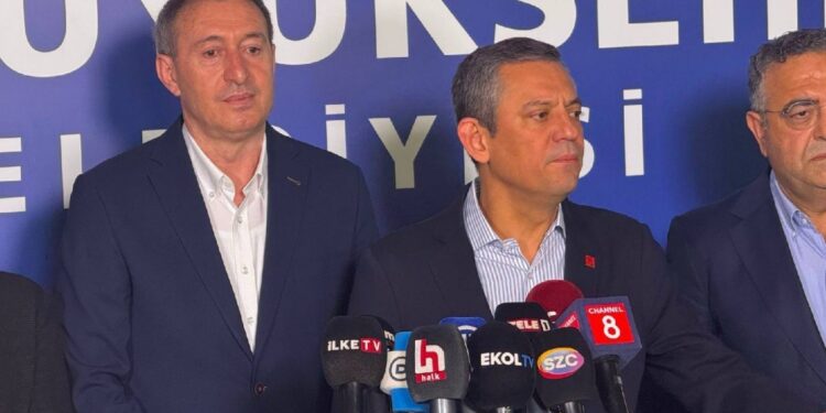 Bakırhan ve Özel ile 4 milletvekili hakkında fezleke