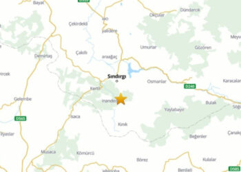 Balıkesir'de Gece Yarısı Korkutan Deprem! AFAD Büyüklüğünü Duyurdu