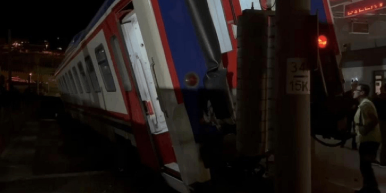 Balıkesir'de Tren Kazası! Facianın Eşiğinden Dönüldü