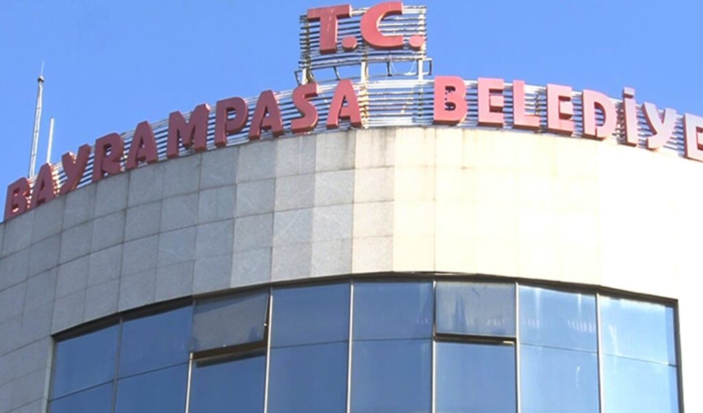 Bayrampaşa’da CHP’li bir meclis üyesi daha istifa etti