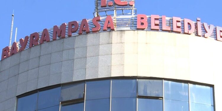 Bayrampaşa’da CHP’li bir meclis üyesi daha istifa etti