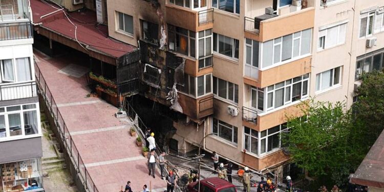 Beşiktaş'ta 29 işçinin öldüğü gece kulübü yangını davası ilerleyemiyor, bu kez ek bilirkişi raporu beklenecek