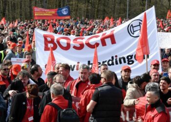 Bosch Almanya’da 13 bin çalışanını işten çıkarıyor