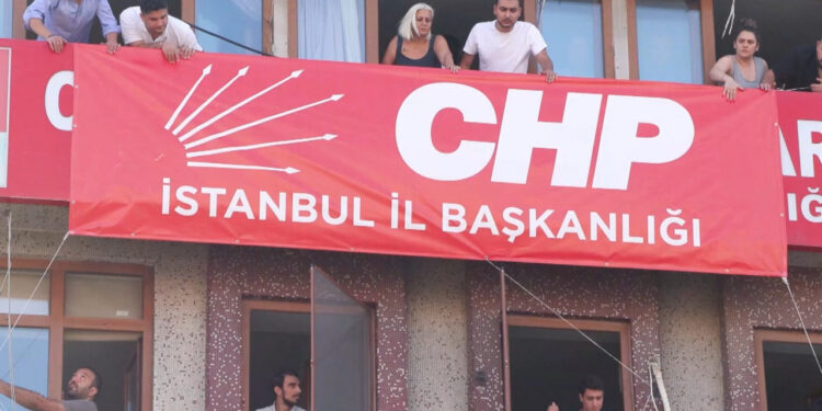 CHP İl Başkanlığı Yeni Adresine Taşındı